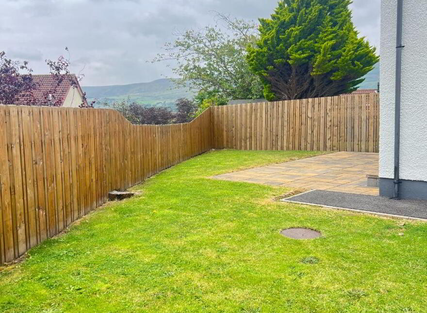 32 Bridal Hill, Warrenpoint, Newry, BT34 3JA