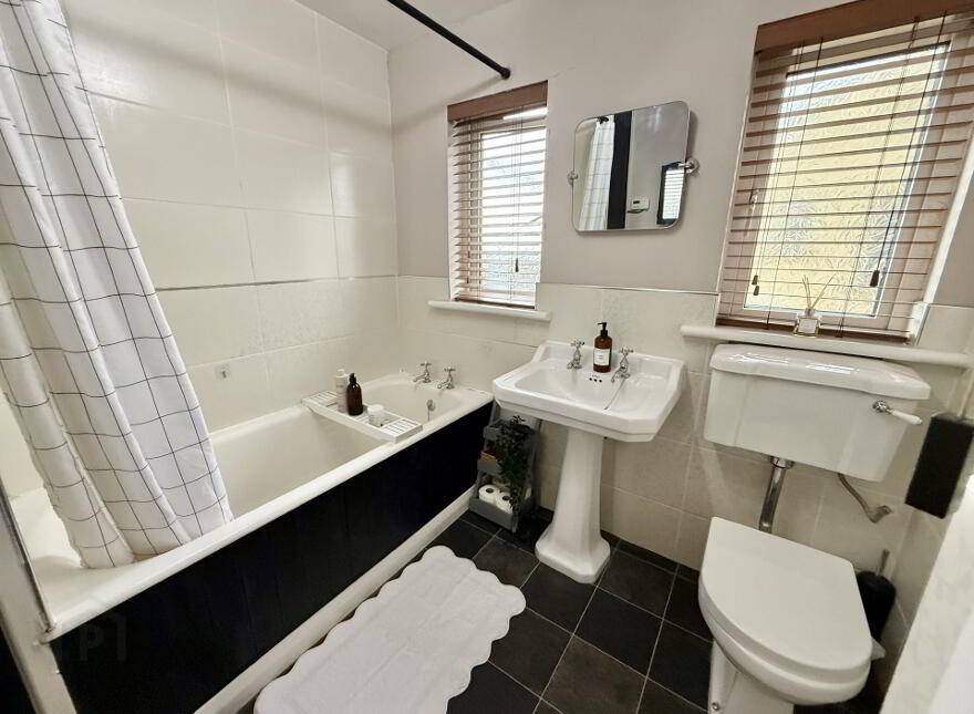 16 Rosemount Park, Armagh, BT60 1AX