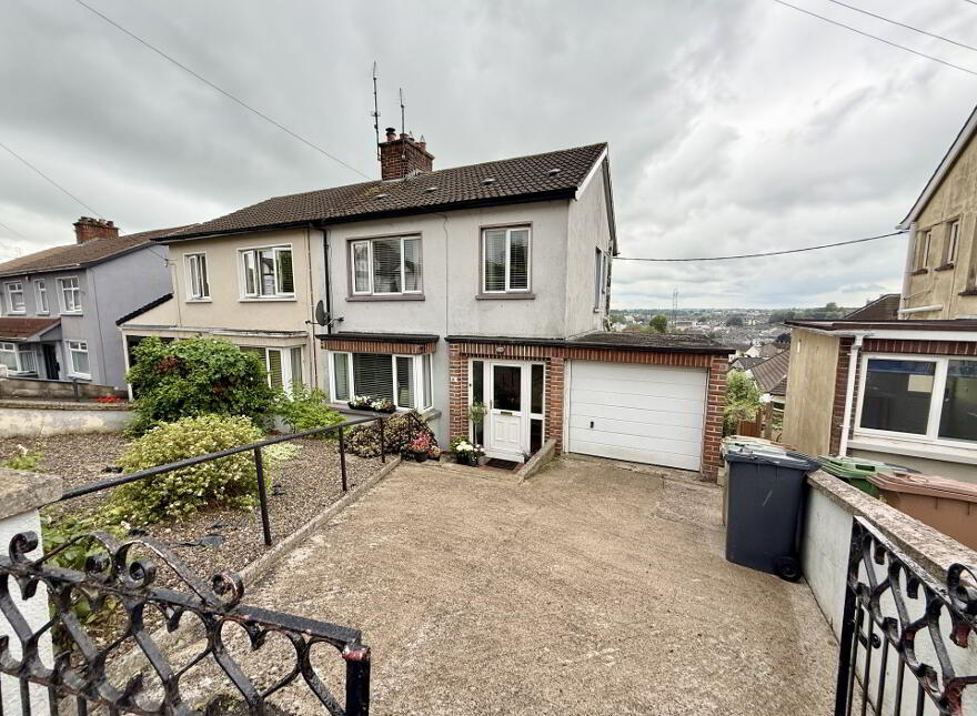 16 Rosemount Park, Armagh, BT60 1AX