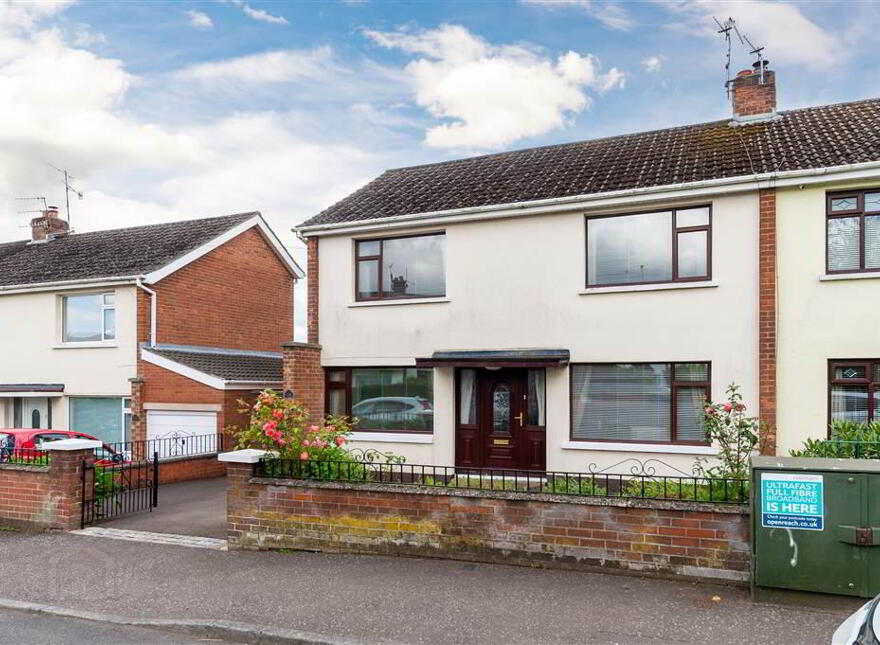 124 Cloona Park, Belfast, BT17 0HF