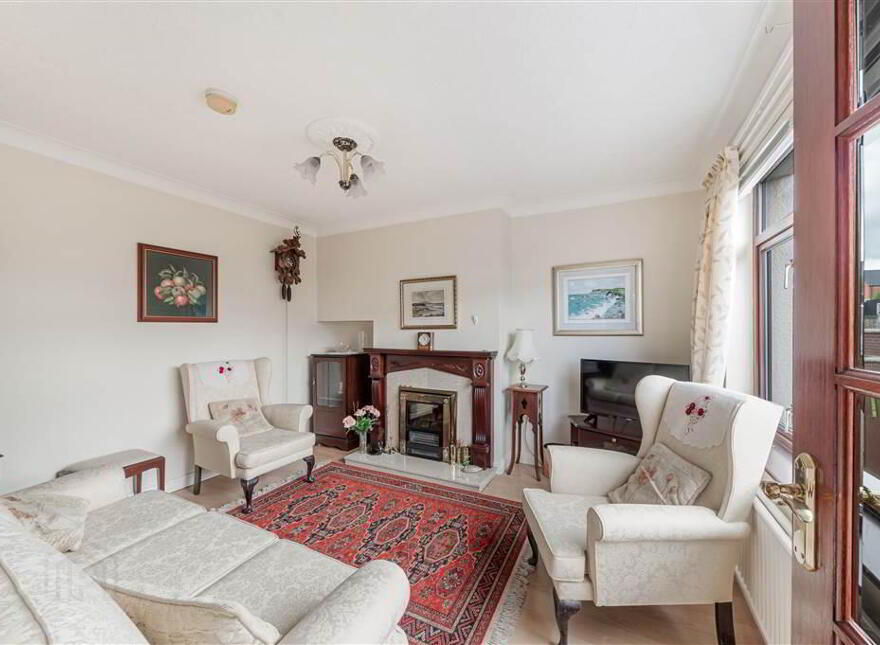 124 Cloona Park, Belfast, BT17 0HF