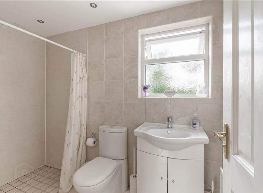 124 Cloona Park, Belfast, BT17 0HF