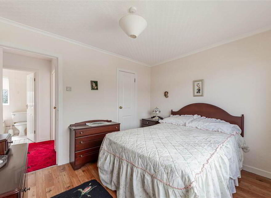 124 Cloona Park, Belfast, BT17 0HF