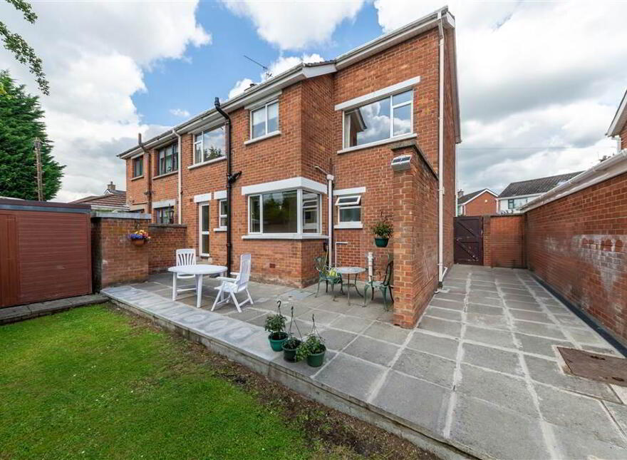 124 Cloona Park, Belfast, BT17 0HF