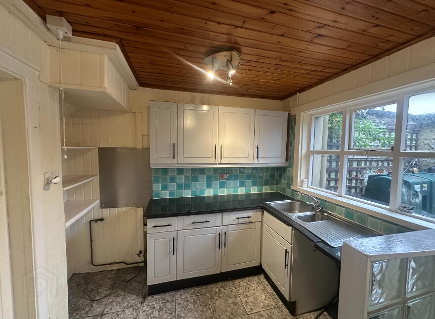 266 Beersbridge Road, Belfast, BT5 4RZ