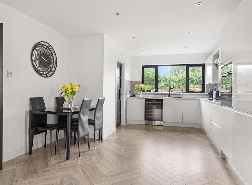 6 Moylena Park, Antrim, BT41 4AD