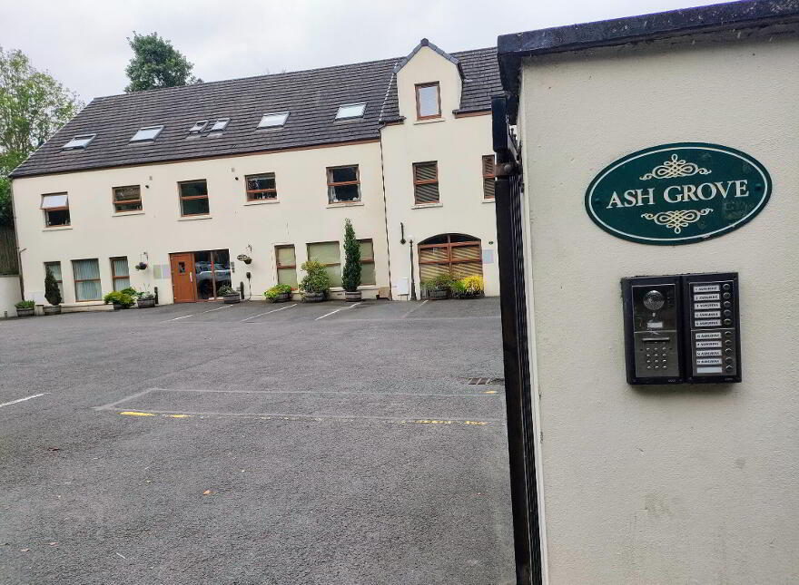 The Farmhouse, Ash Grove, Shawsbridge, Belfast, BT8 8HB