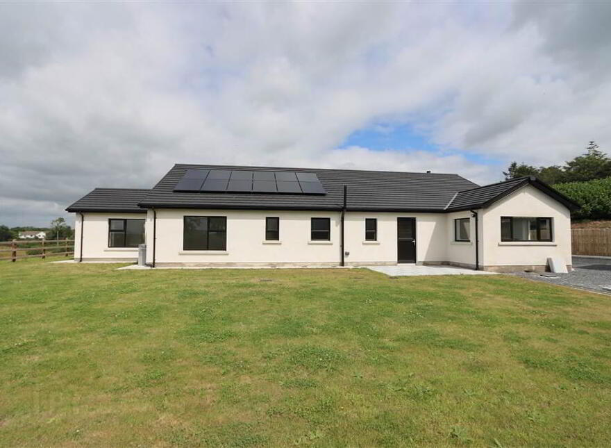 9 Killyleagh Road, Saintfield, BT24 7EJ