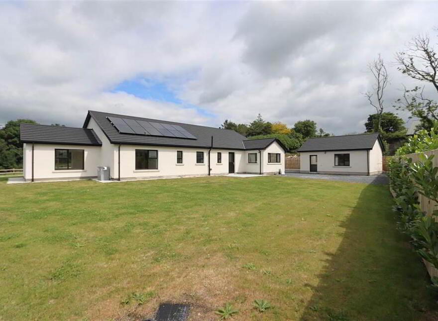 9 Killyleagh Road, Saintfield, BT24 7EJ