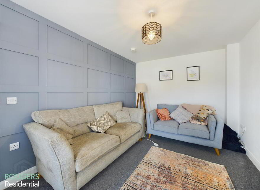 33 Orchard Hill Lane, Dundonald, Belfast, BT16 1AZ