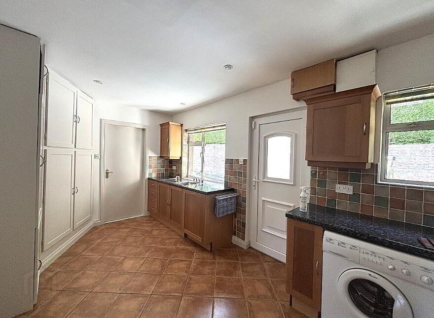 Glenwood Lodge, Garnagowlan, Woodenbridge, Y14V263