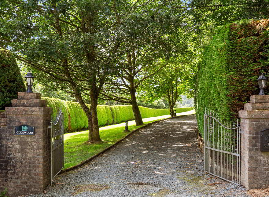Glenwood Lodge, Garnagowlan, Woodenbridge, Y14V263