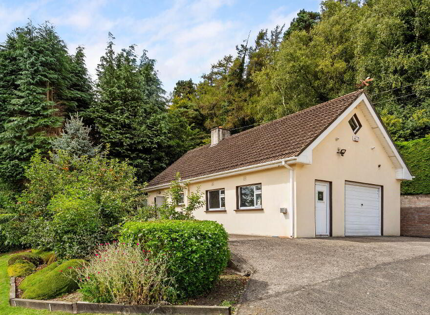 Glenwood Lodge, Garnagowlan, Woodenbridge, Y14V263
