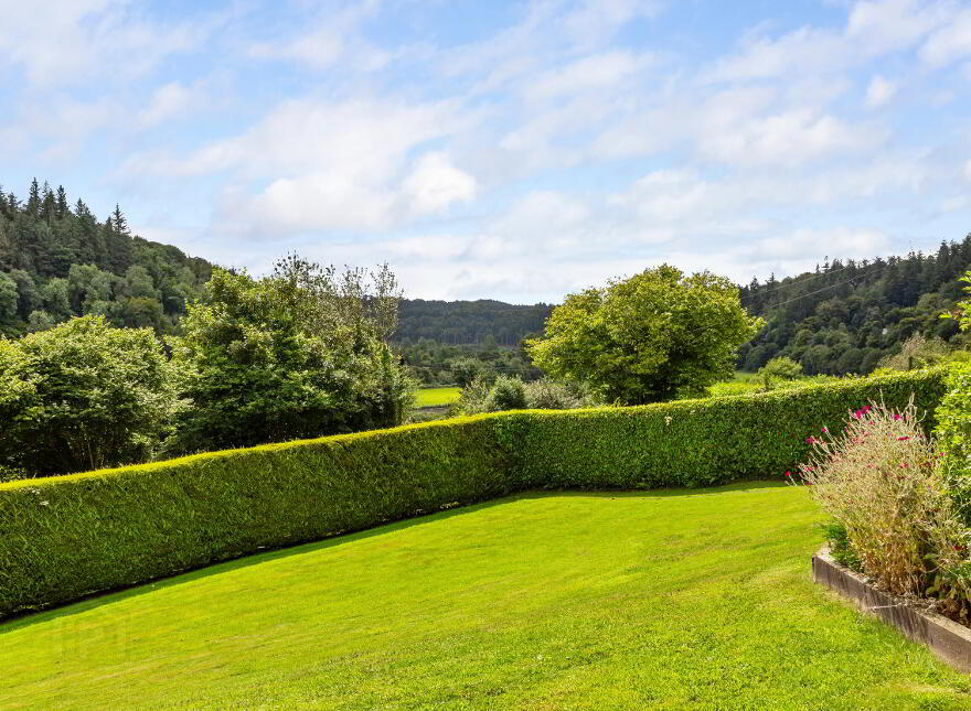 Glenwood Lodge, Garnagowlan, Woodenbridge, Y14V263