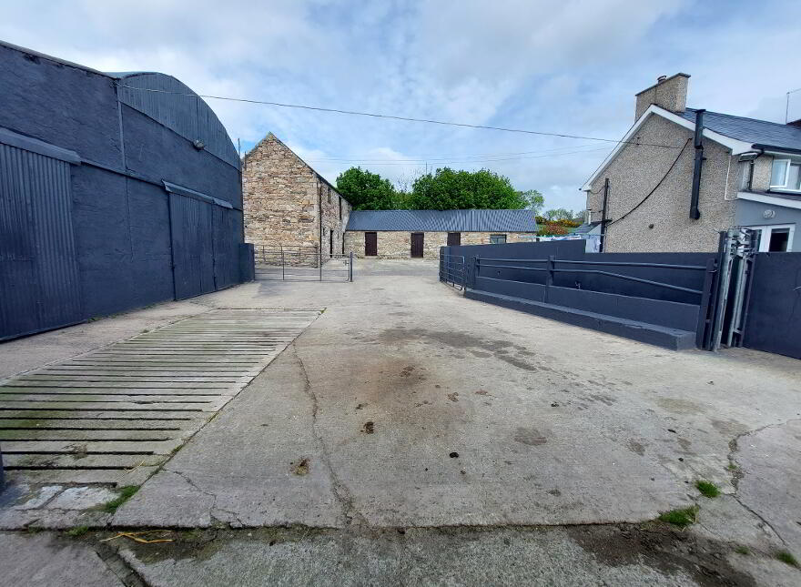 37 Lisnaharney Road, Omagh, BT79 7UF