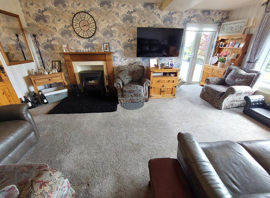 37 Lisnaharney Road, Omagh, BT79 7UF