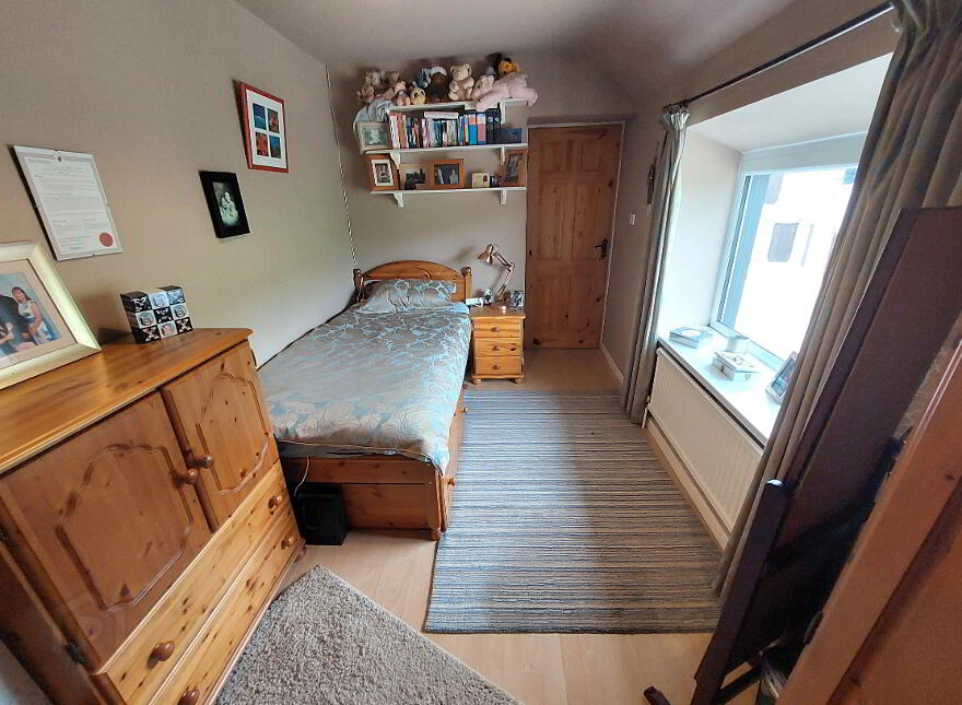 37 Lisnaharney Road, Omagh, BT79 7UF