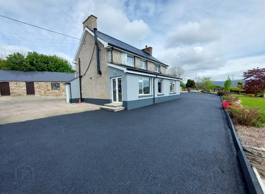 37 Lisnaharney Road, Omagh, BT79 7UF