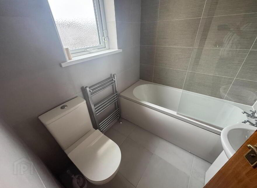 11 Tyrconnell Street, Bogside, Derry / Londonderry, BT48 9JL
