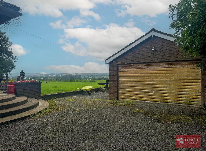 10 Lower Size Hill, Ballyclare, BT39 9RP