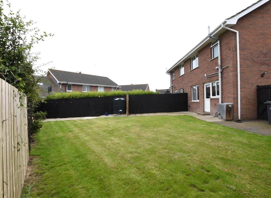 11 Abbey Court, Millisle, Newtownards, BT22 2DB