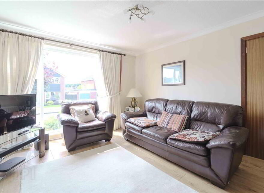 27 Lester Avenue, Lisburn, BT28 3QD