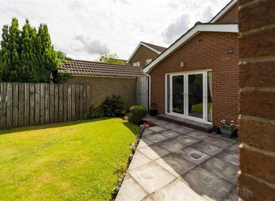 27 Lester Avenue, Lisburn, BT28 3QD