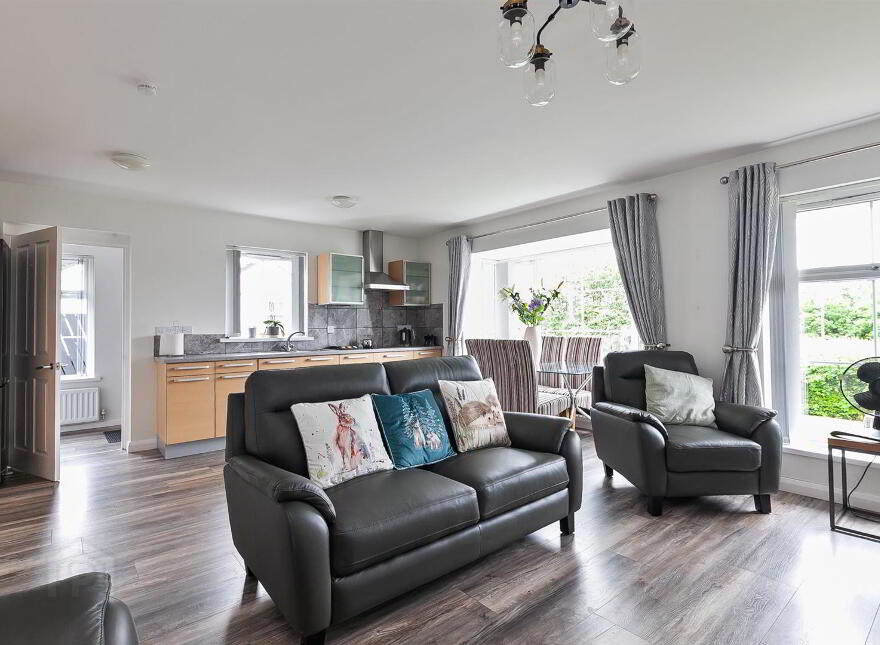53 Millmount Lane, Dundonald, Belfast, BT16 1WN