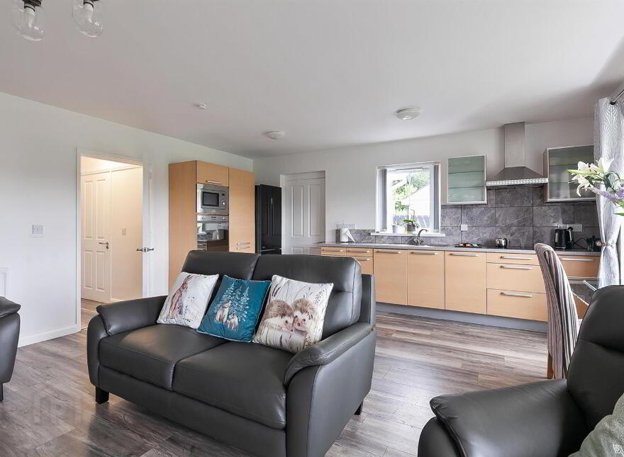 53 Millmount Lane, Dundonald, Belfast, BT16 1WN