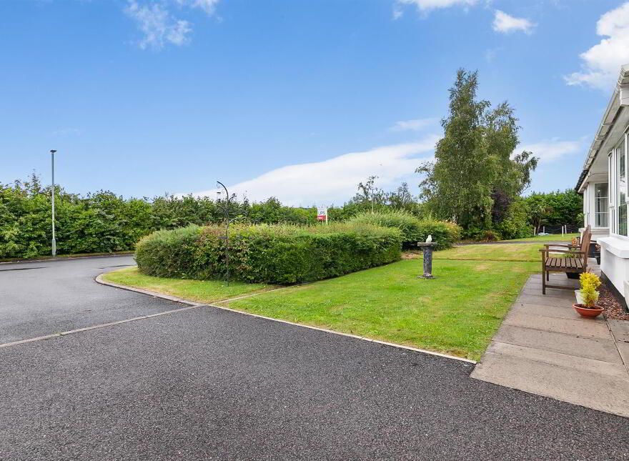 53 Millmount Lane, Dundonald, Belfast, BT16 1WN