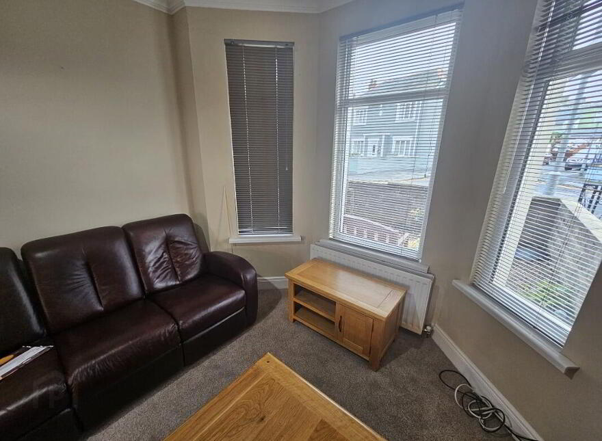 44 Central Avenue, Bangor, BT20 3AW