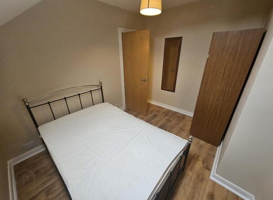 44 Central Avenue, Bangor, BT20 3AW