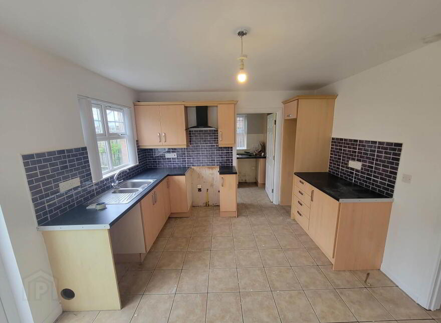 47 Lindara Park, Larne, BT40 2GD