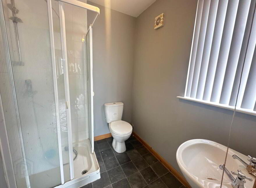 47 Lindara Park, Larne, BT40 2GD
