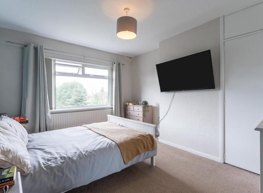 40 Rochester Road, Belfast, BT6 9LJ