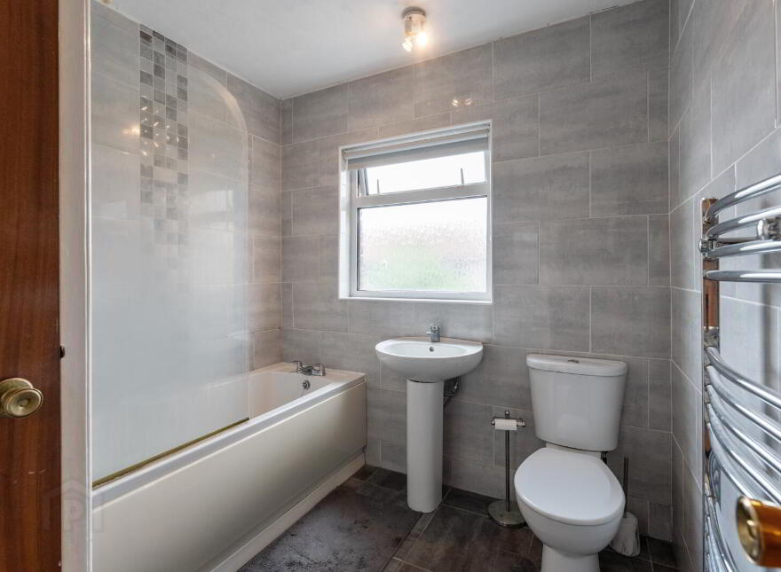 40 Rochester Road, Belfast, BT6 9LJ