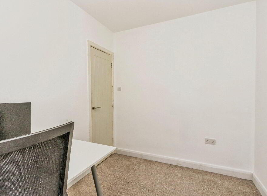 54 Lismain Street, Belfast, BT6 8NN