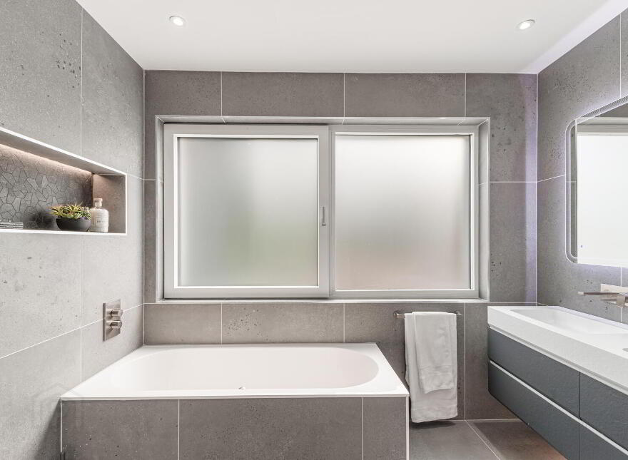 2 Kintyre Avenue, Holywood, BT18 0LY