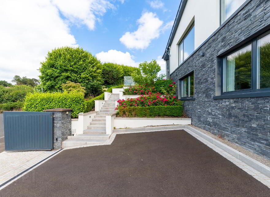 2 Kintyre Avenue, Holywood, BT18 0LY
