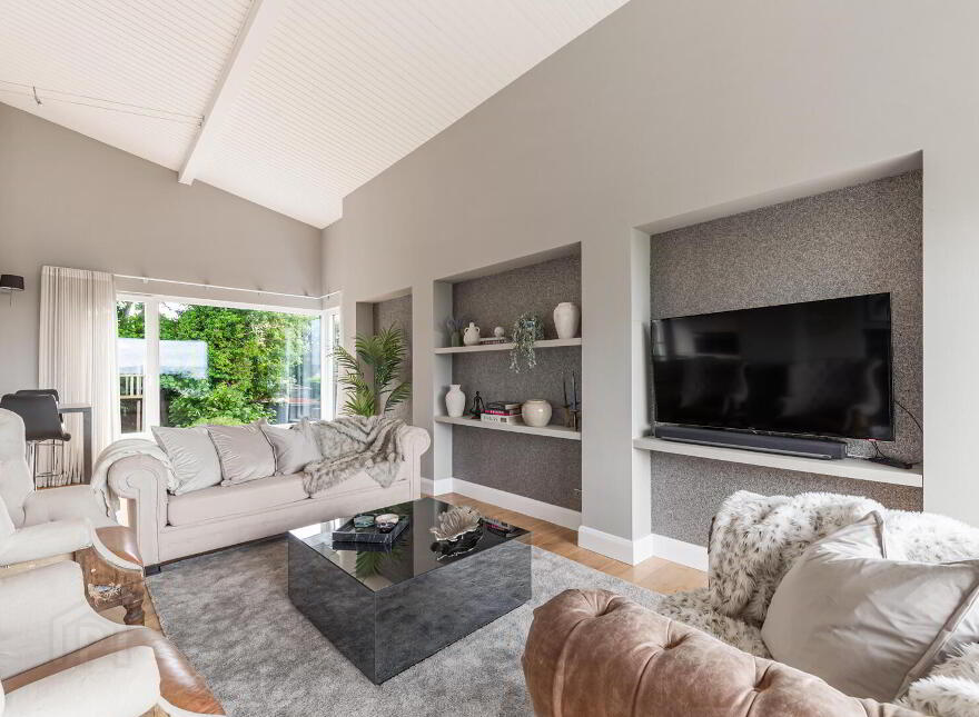 2 Kintyre Avenue, Holywood, BT18 0LY