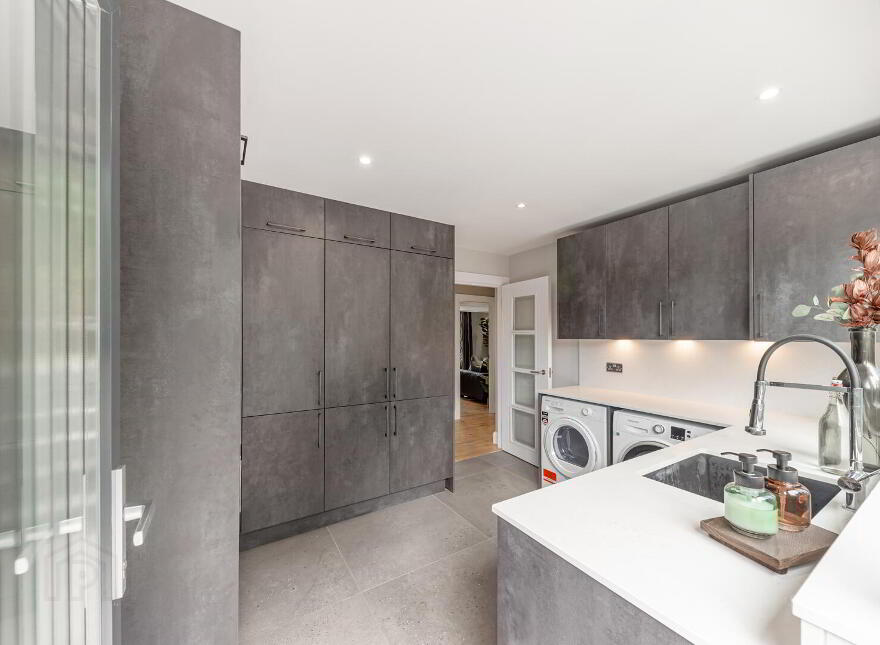 2 Kintyre Avenue, Holywood, BT18 0LY