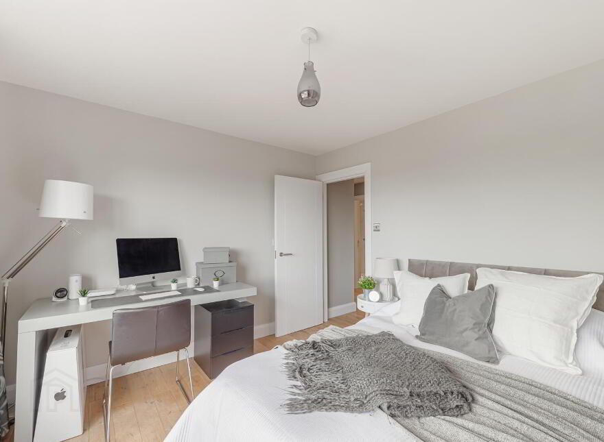 2 Kintyre Avenue, Holywood, BT18 0LY