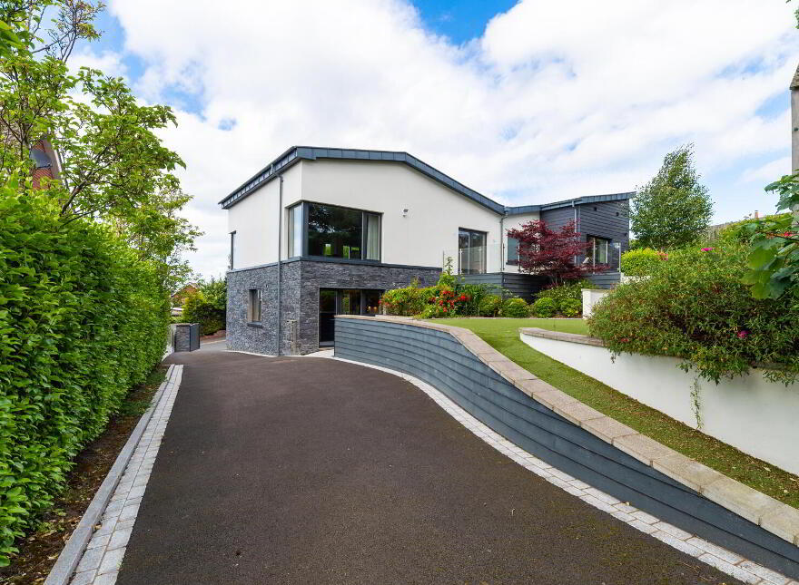 2 Kintyre Avenue, Holywood, BT18 0LY