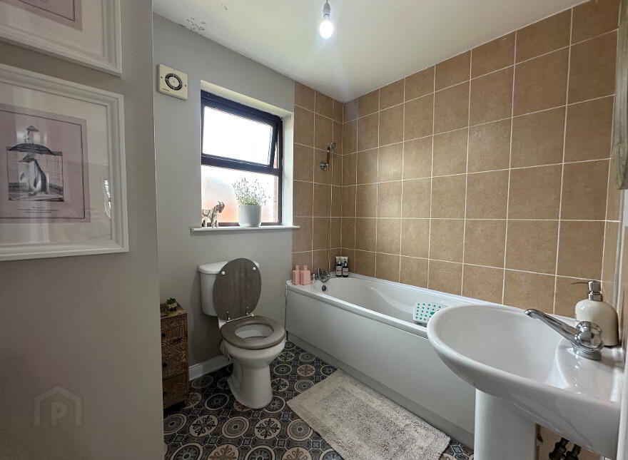2 Barnfield Cottages, Derryaghy, Lisburn, BT28 3TN