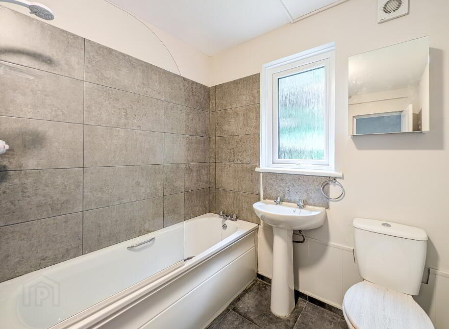 32 The Grange, Lurgan, BT67 9BU