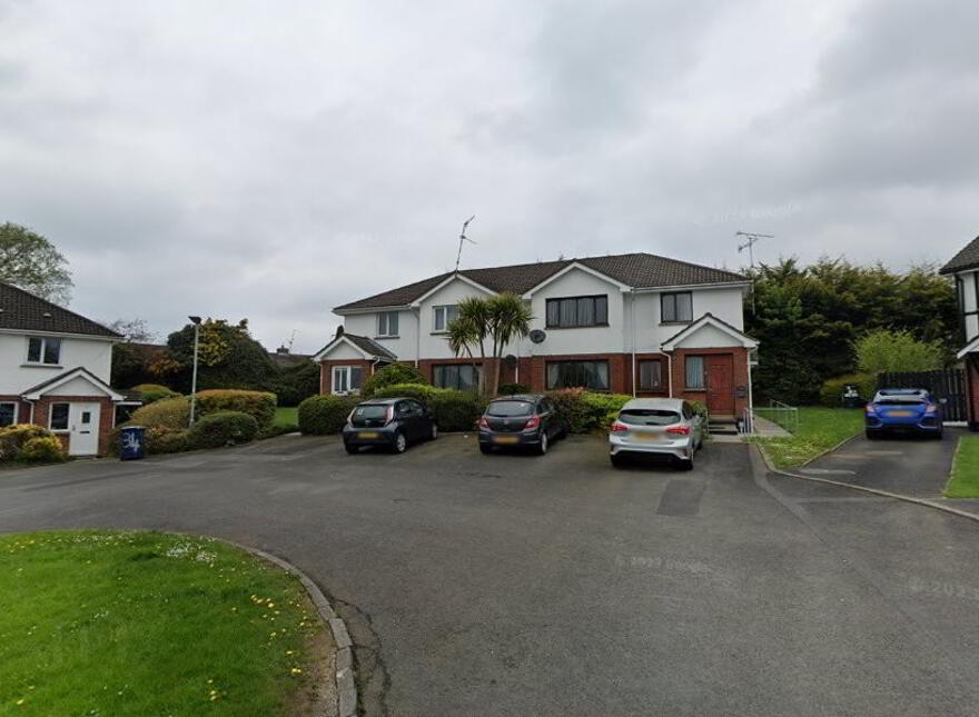32 The Grange, Lurgan, BT67 9BU photo