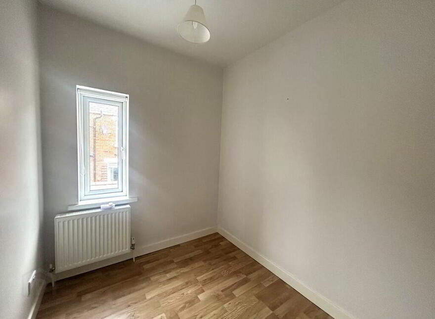 30 Dunraven Crescent, Belfast, BT5 5LE