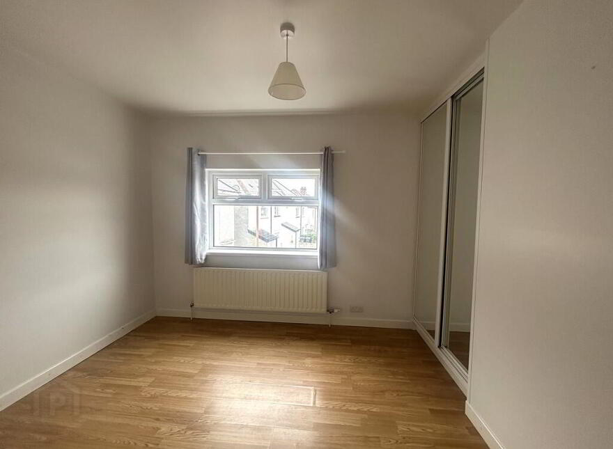 30 Dunraven Crescent, Belfast, BT5 5LE