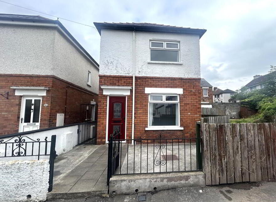 30 Dunraven Crescent, Belfast, BT5 5LE photo