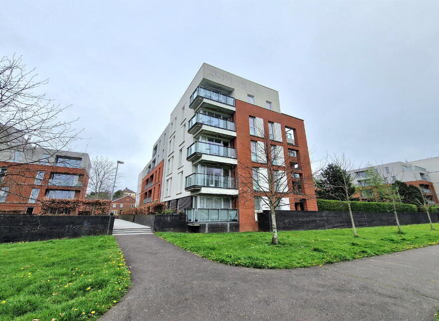Apartment 12 The Keel Building 33 Annadale Crescen, Belfast, BT7 3ND photo